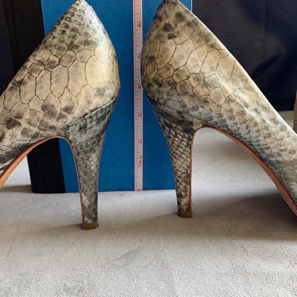 Saks Fifth Avenue SELINA Snakeskin Reptile Pumps 9 - Picture 10 of 16